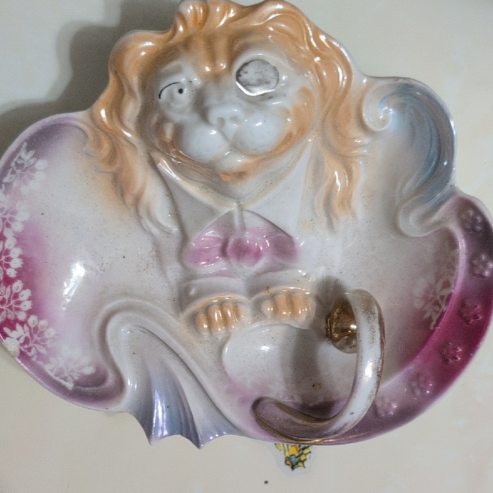 Vintage Lion Wall Art with Pink and Cream Accents